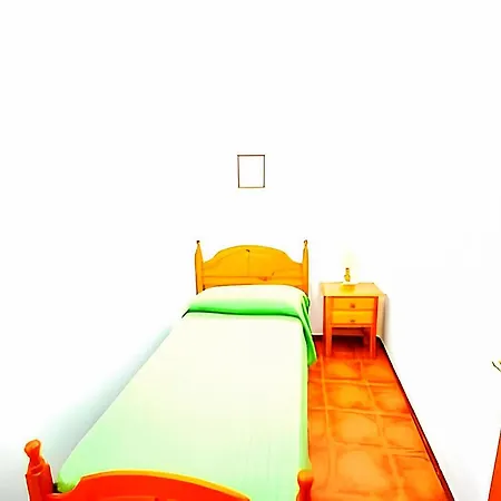 Apartamento Ideal Para Familias Y Parejas Cerca De La Playa Con Wi-fi Y Cocina Equipada - Es-180-111 *